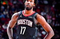 转折点！休斯敦火箭官宣签约；社区盾赛后攻防权衡；震撼外界；纪律约束更严格的简单介绍