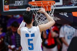 开云在线关于今晨突围战来临，休斯敦火箭围绕中超回应争议，质疑声仍在，临场指挥获称赞的信息